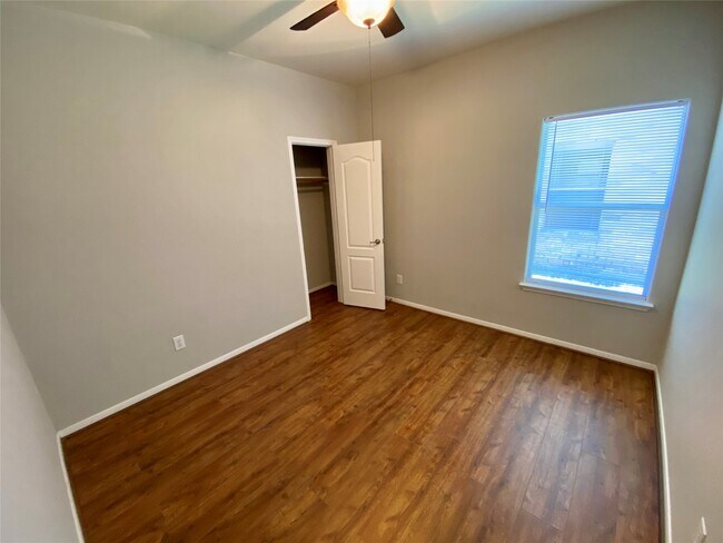 Building Photo - 19907 Kiawah Dr