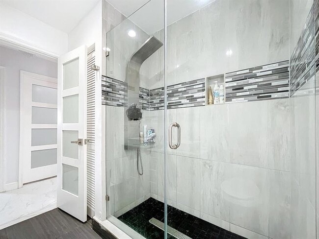 Building Photo - 2171 NW 87th Ave