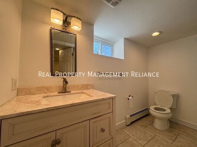 Building Photo - 30 Morningside Ln