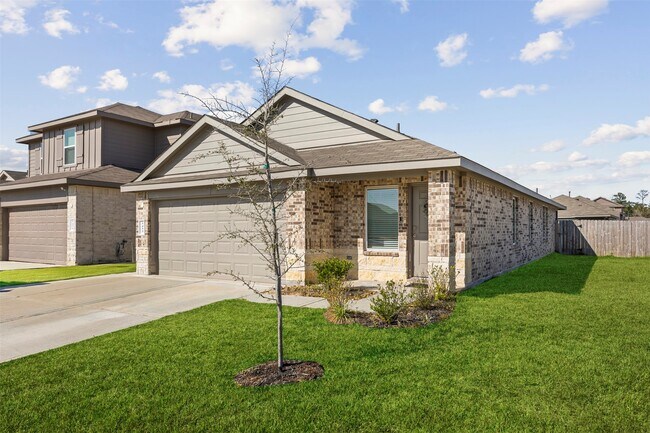 Building Photo - 5455 Desert Gln Dr