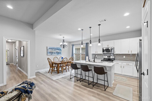 Building Photo - 4709 Sago Palm Cir