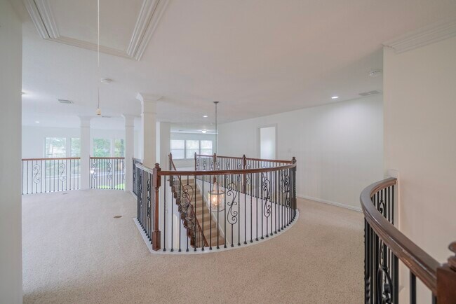 Building Photo - 1415 Sue Barnett Dr