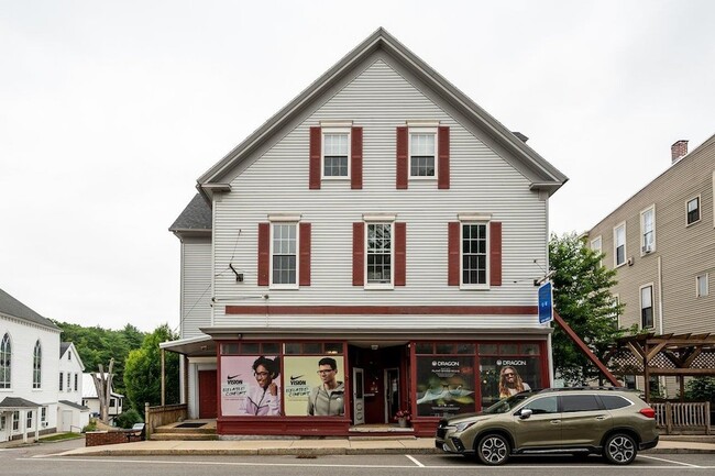 Building Photo - 141 Main St