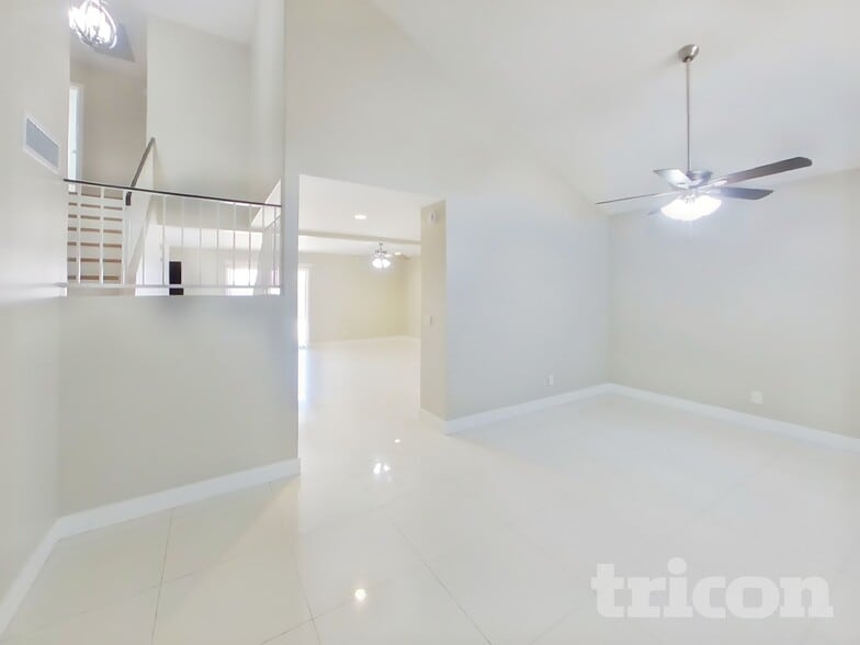 Building Photo - 2613 N 89th Dr