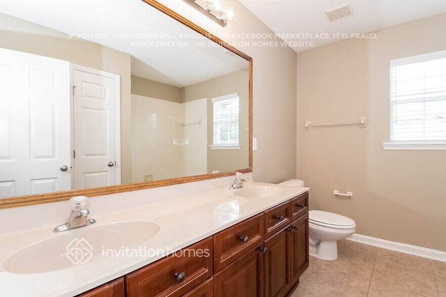 Building Photo - 2253 W Clovelly Ln