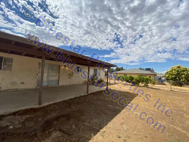 Building Photo - 7653 Victor Ave