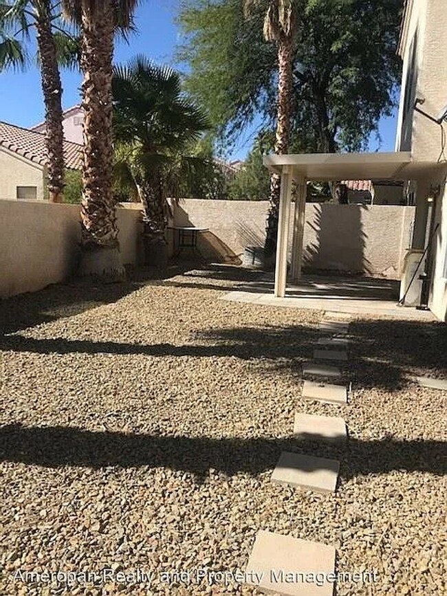 Building Photo - A Fabulous 4 Bedroom House in Peccole Ranch