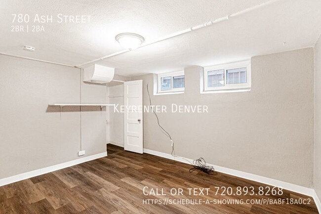 Building Photo - Renovated 2 Bed 2 Bath Duplex with Finishe...