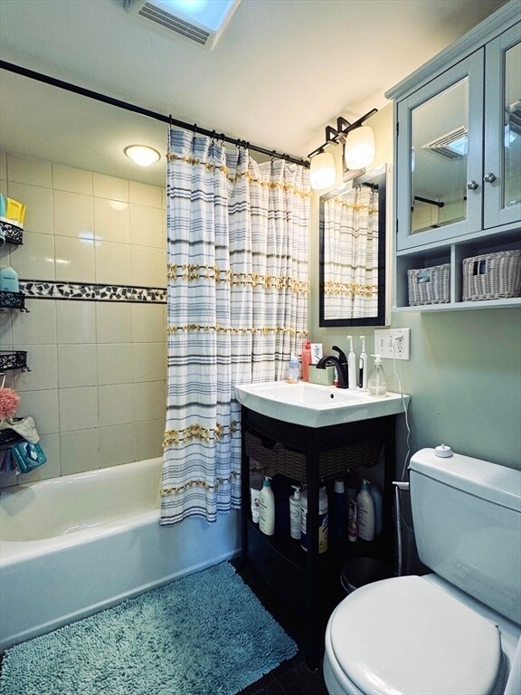 Building Photo - 2192 Massachusetts Ave