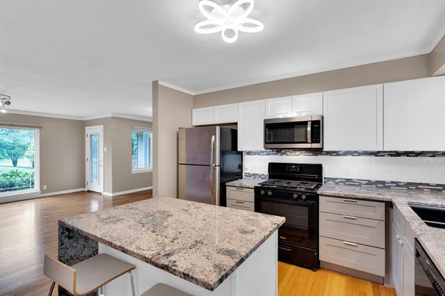 Building Photo - 9528 Ash Creek Dr