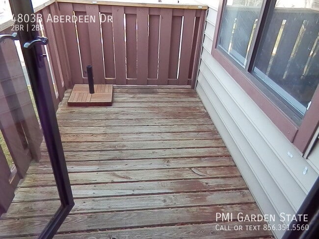 Building Photo - 4803B Aberdeen Dr