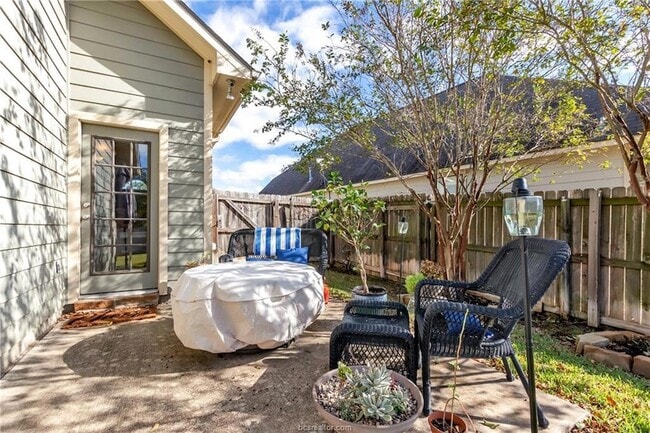 Building Photo - 2015 Mountain Wind Loop