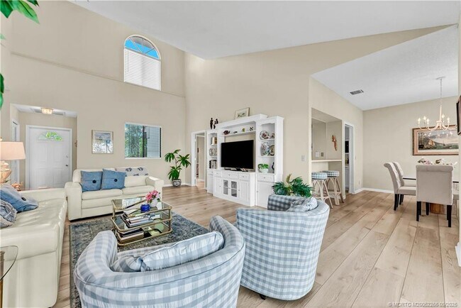 Building Photo - 2560 NW Seagrass Dr