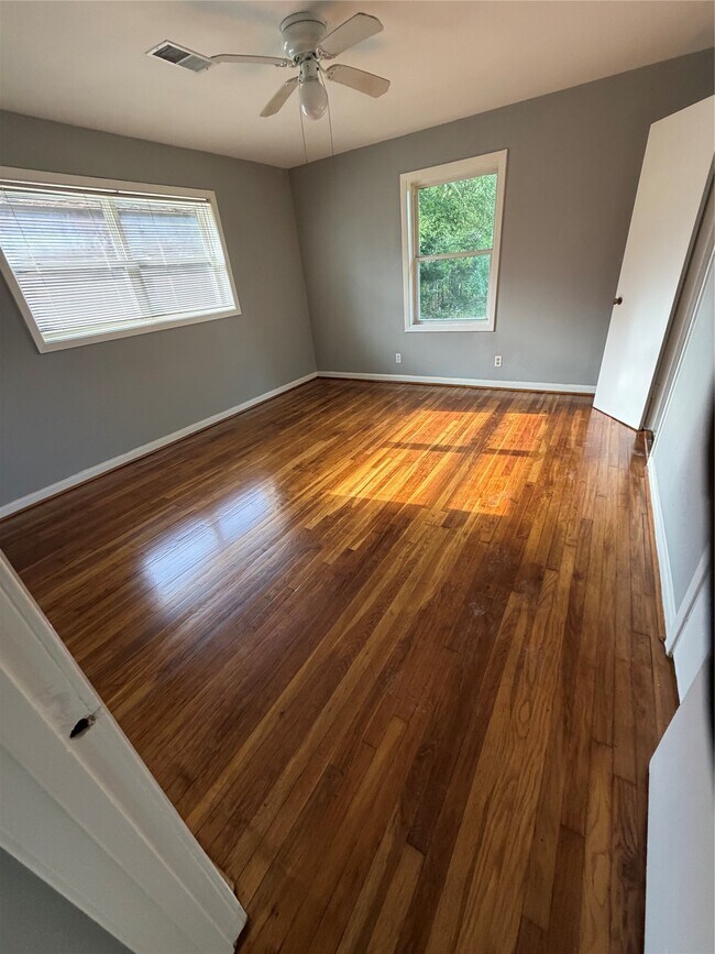 Building Photo - 5223 Sanford Rd