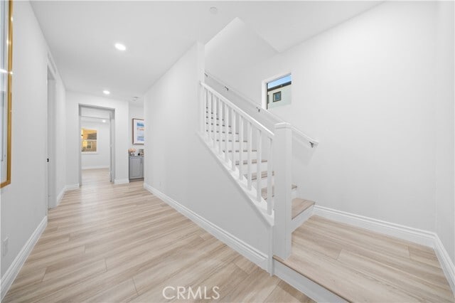 Building Photo - 751 Benchmark