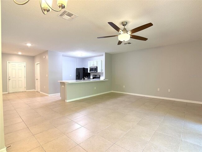 Building Photo - 447 Arbor Lakes Dr