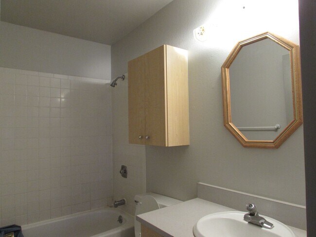 Building Photo - 1169 Santa Clara Ave