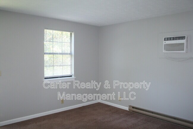 Building Photo - 1608 Forest Ave