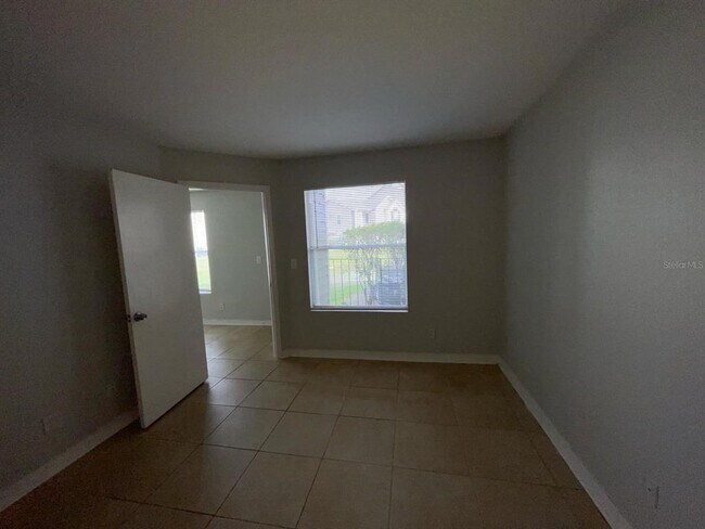 Building Photo - 4724 Walden Cir