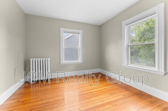 Building Photo - 45 Highland Ave