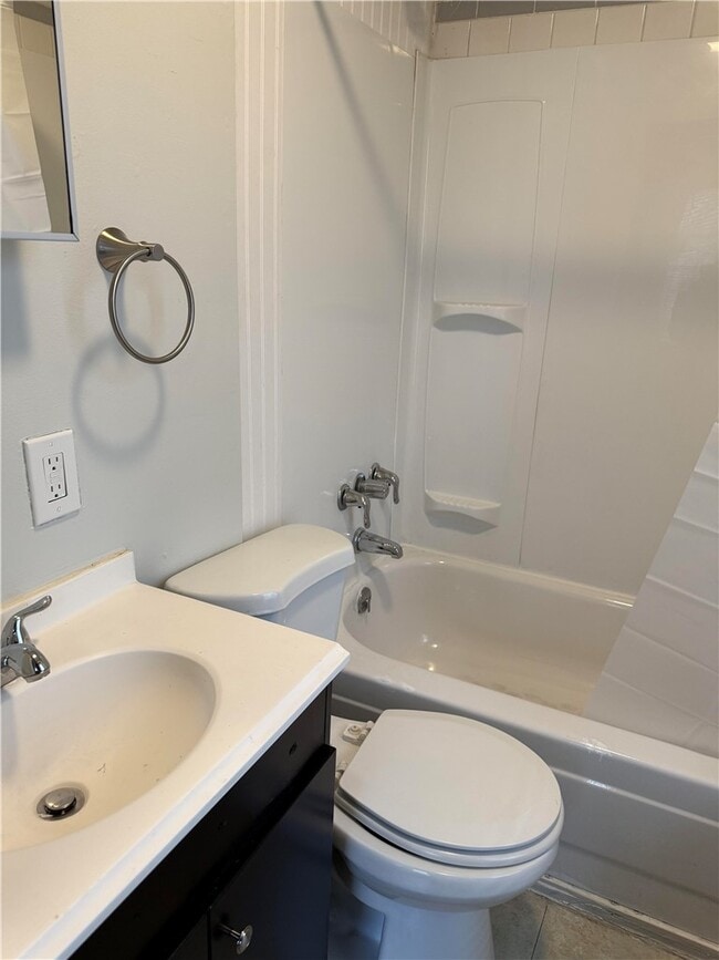 Building Photo - 710-712 Jay St