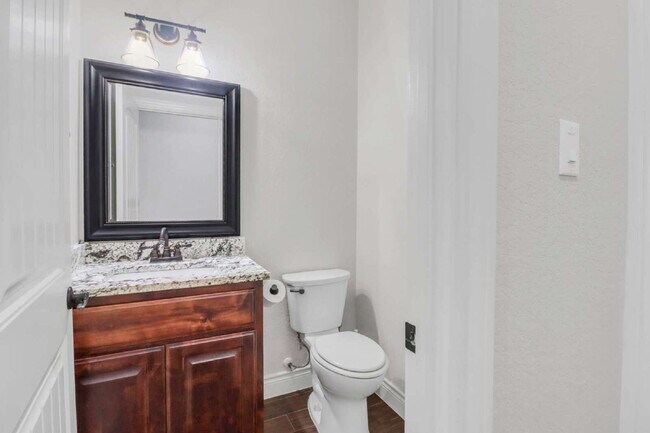 Building Photo - "Charming 4-Bed Oasis with Granite Touches & Cozy Fireplace in Floresville!"