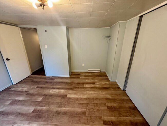 Building Photo - 470-474 Spang Avenue