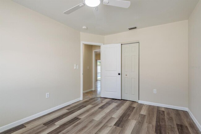 Building Photo - 2977 Palmetto Ct