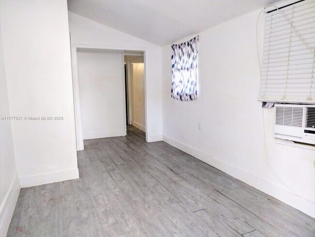 Building Photo - 5647 NW 5th Ct