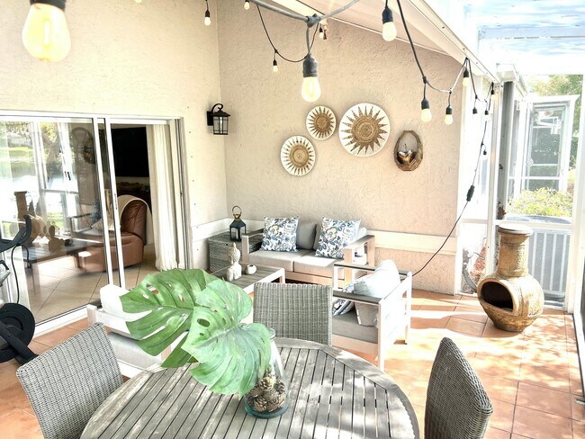 Building Photo - 10614 Lake Shore Dr