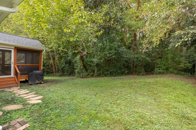 Building Photo - 2601 Bristol Pl