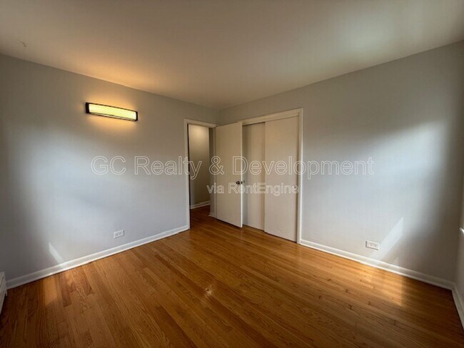 Building Photo - 2701 N Sayre Ave