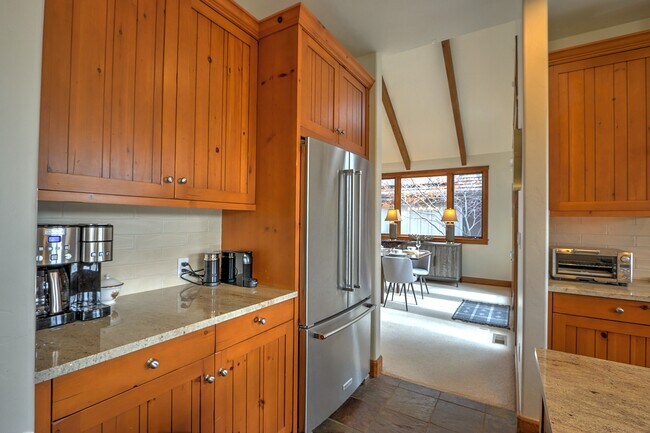 Building Photo - 408 Settlement Ln