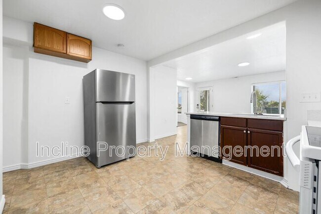 Building Photo - 439 E 2000 S