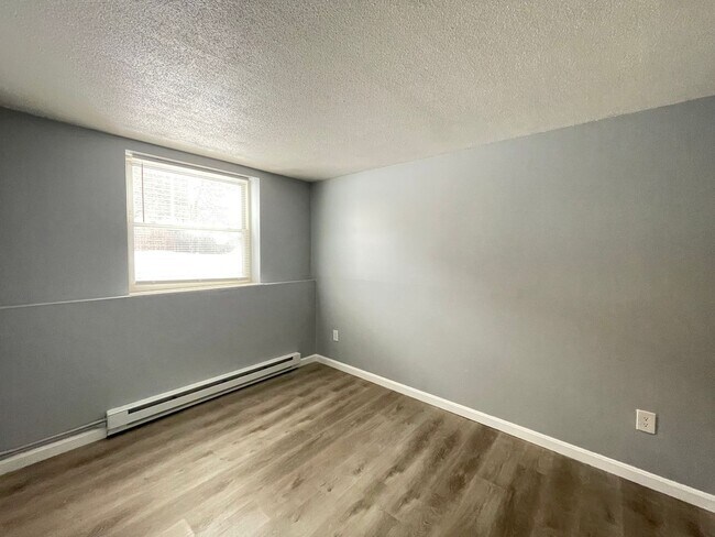 Building Photo - 181 Loudon Rd