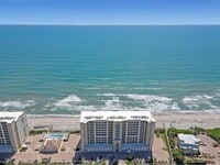 Building Photo - 1045 Jimmy Buffett Mem Hwy