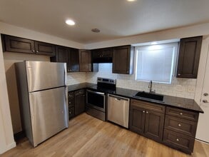 Building Photo - 509/511 Montana