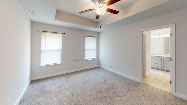 Building Photo - "Charming 3-Bed, 2-Bath Oasis on Regalo Drive – Spacious 1,504 Sq Ft Living in Pensacola!"