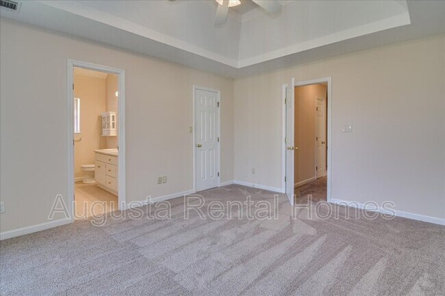 Building Photo - 1904 Long Creek Falls