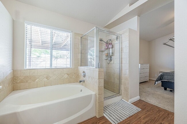 Building Photo - Beautiful 3-Bedroom Home in West Palmdale Community