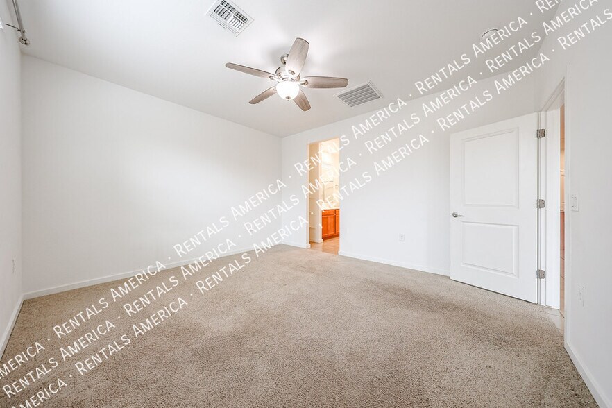 Building Photo - 14151 W Georgia Dr