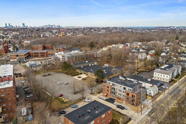 Building Photo - 1169 Adams St