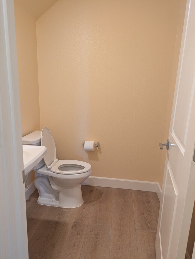 Pwder Room - 2461 Coloma Ln
