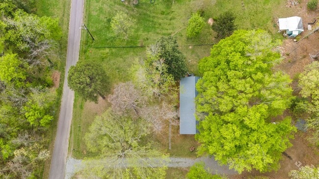 Building Photo - Updated 3-Bedroom Home on Quiet Street in Charlotte Court House!