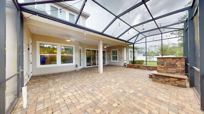 Building Photo - 463 Oxford Estates Way