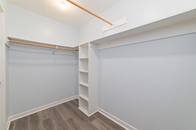 Building Photo - 3300 Yorktown St