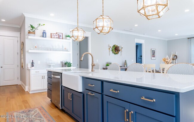 Building Photo - 10400 Meeting St