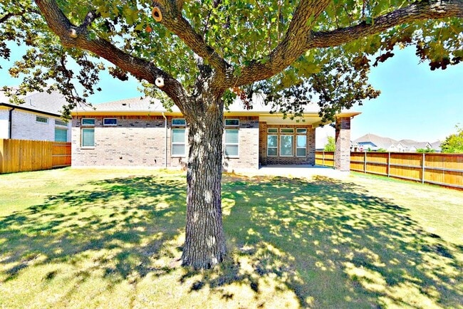 Building Photo - 2220 Airport Dr