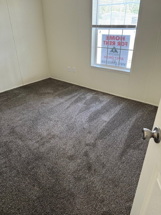 Building Photo - 115 Terrace Ct