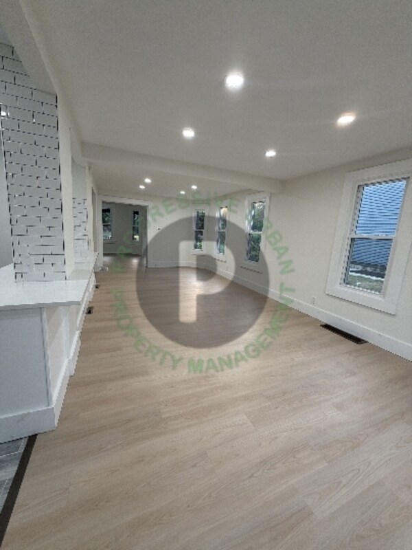 Building Photo - 1799 W 48th St